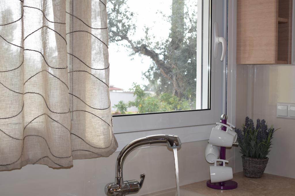 Studio Holiday Kalamata Apartment Exterior foto