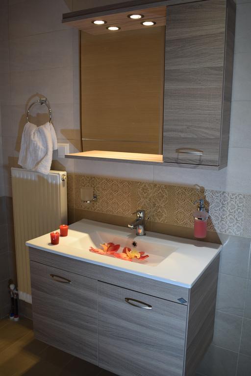Studio Holiday Kalamata Apartment Exterior foto