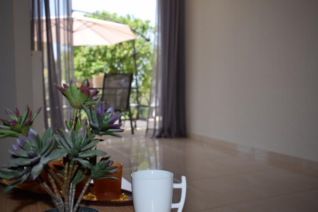 Studio Holiday Kalamata Apartment Exterior foto