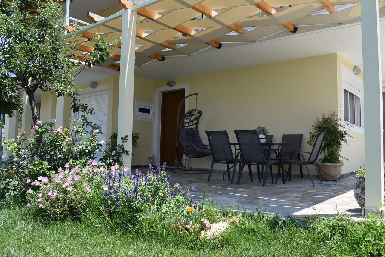 Studio Holiday Kalamata Apartment Exterior foto